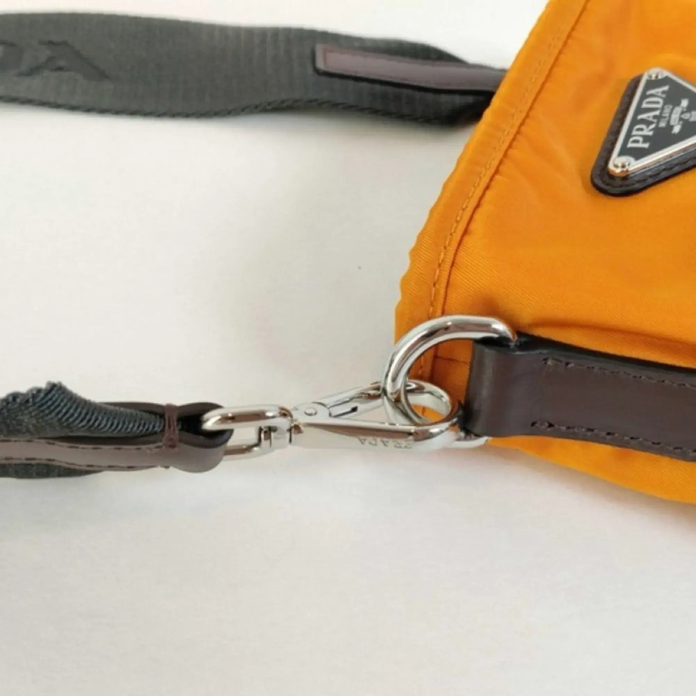 PRADA Bag - Picture 5 of 10